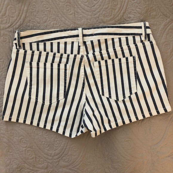 Harper Jean shorts - Picture 3 of 4